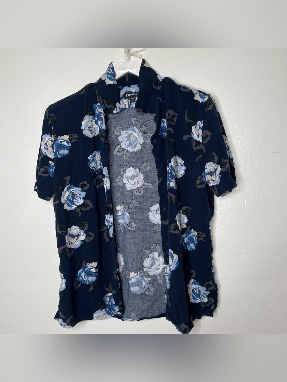 BLUE TROPICAL HAWAIIAN STYLE FLOWER PRINT VACATION BUTTON DOWN SHIRT SZ M
